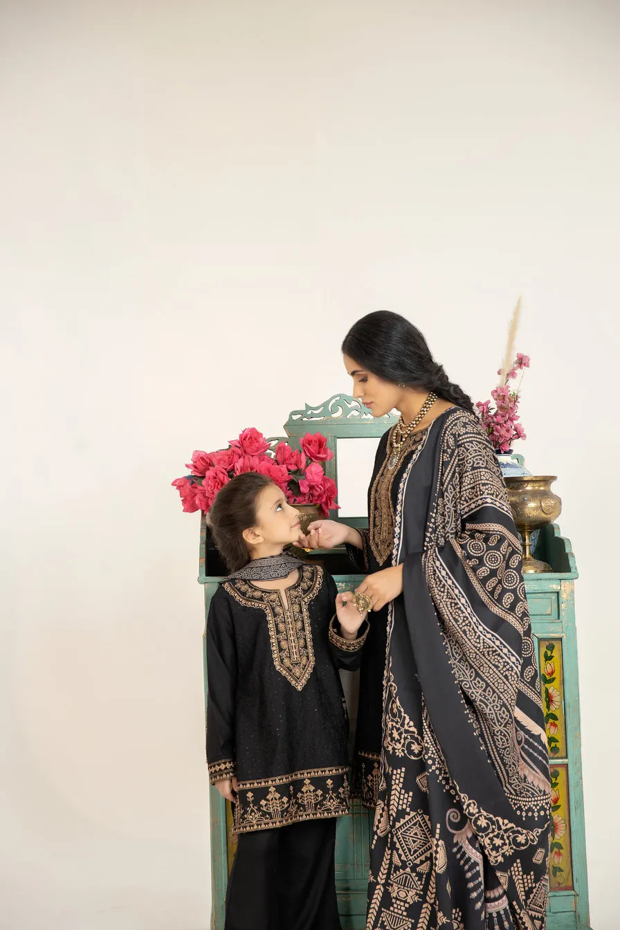 MONA EMBROIDERED DHANAK DRESS 06