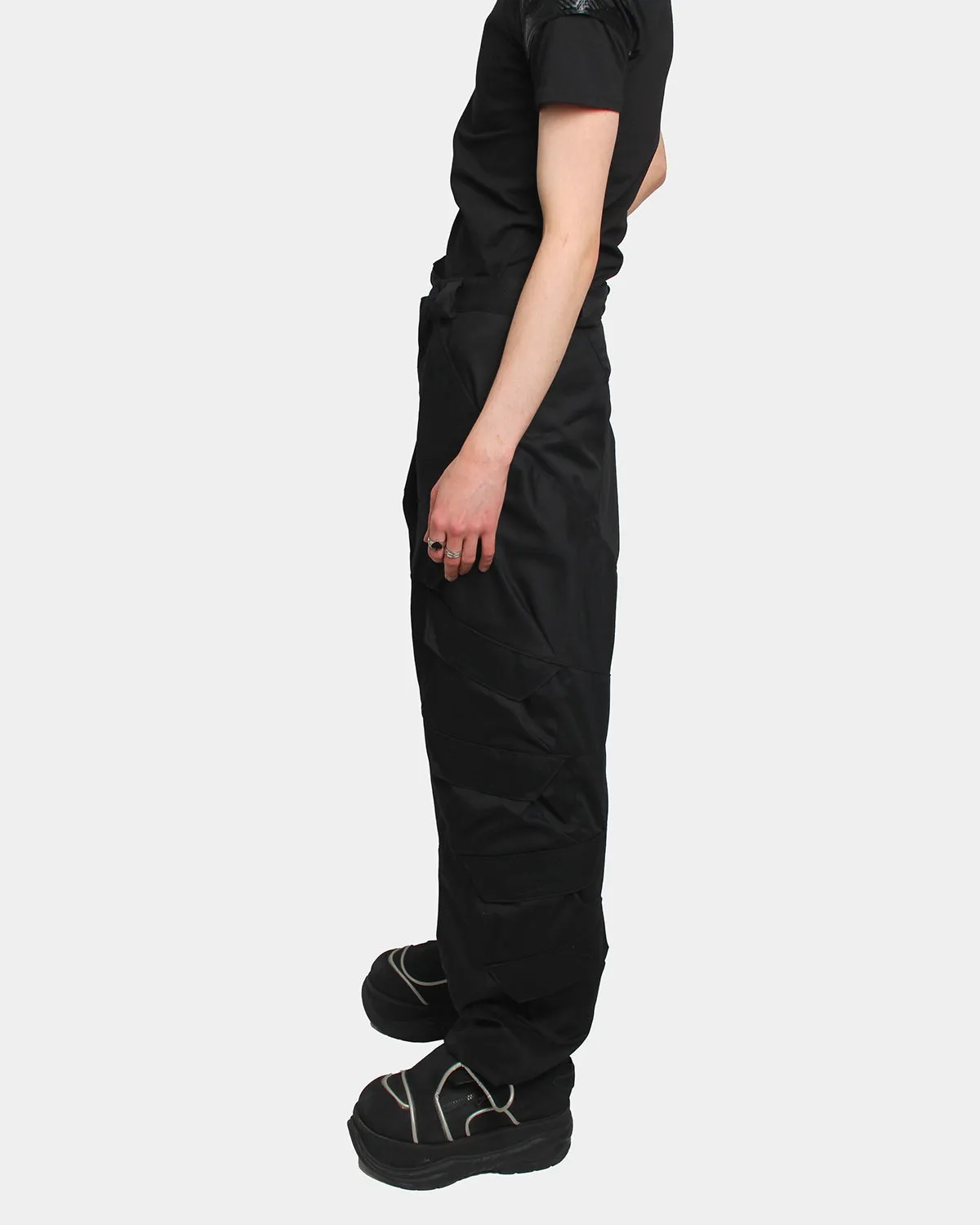 MULTI POCKET CARGO TROUSERS BLACK